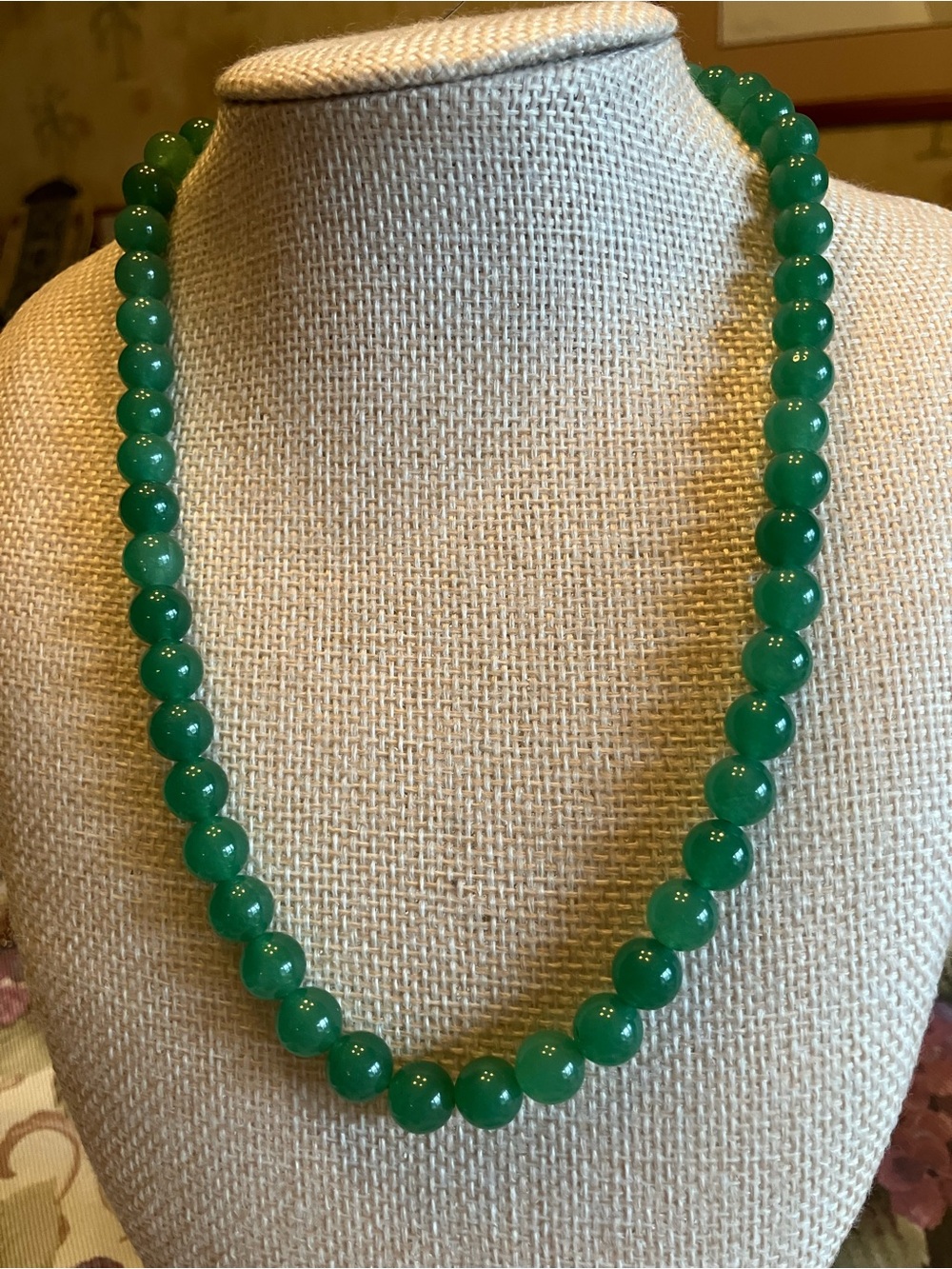 GREEN ADVENTURINE POLISHED BEAD NECKLACE